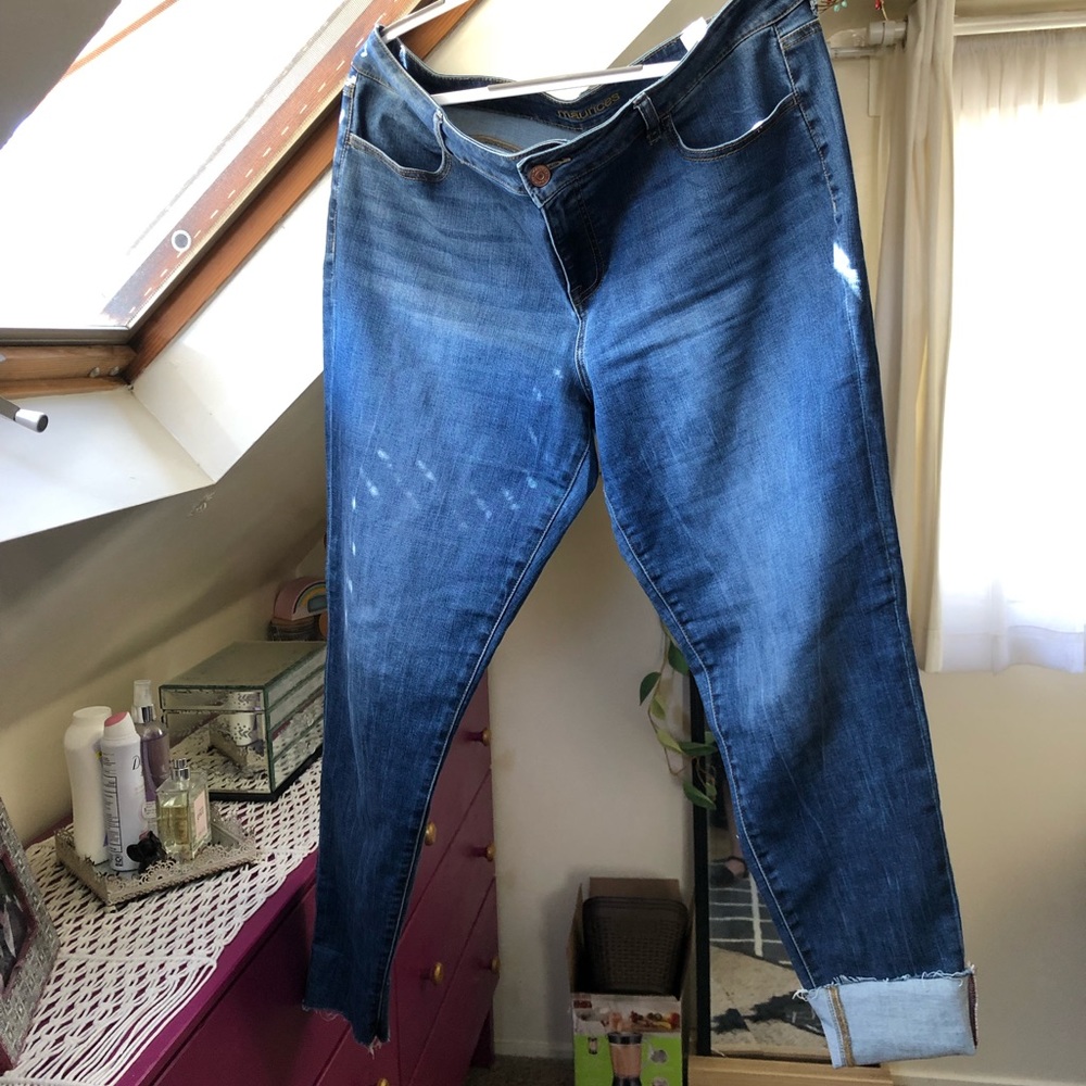 Maurice’s raw hem jeggings